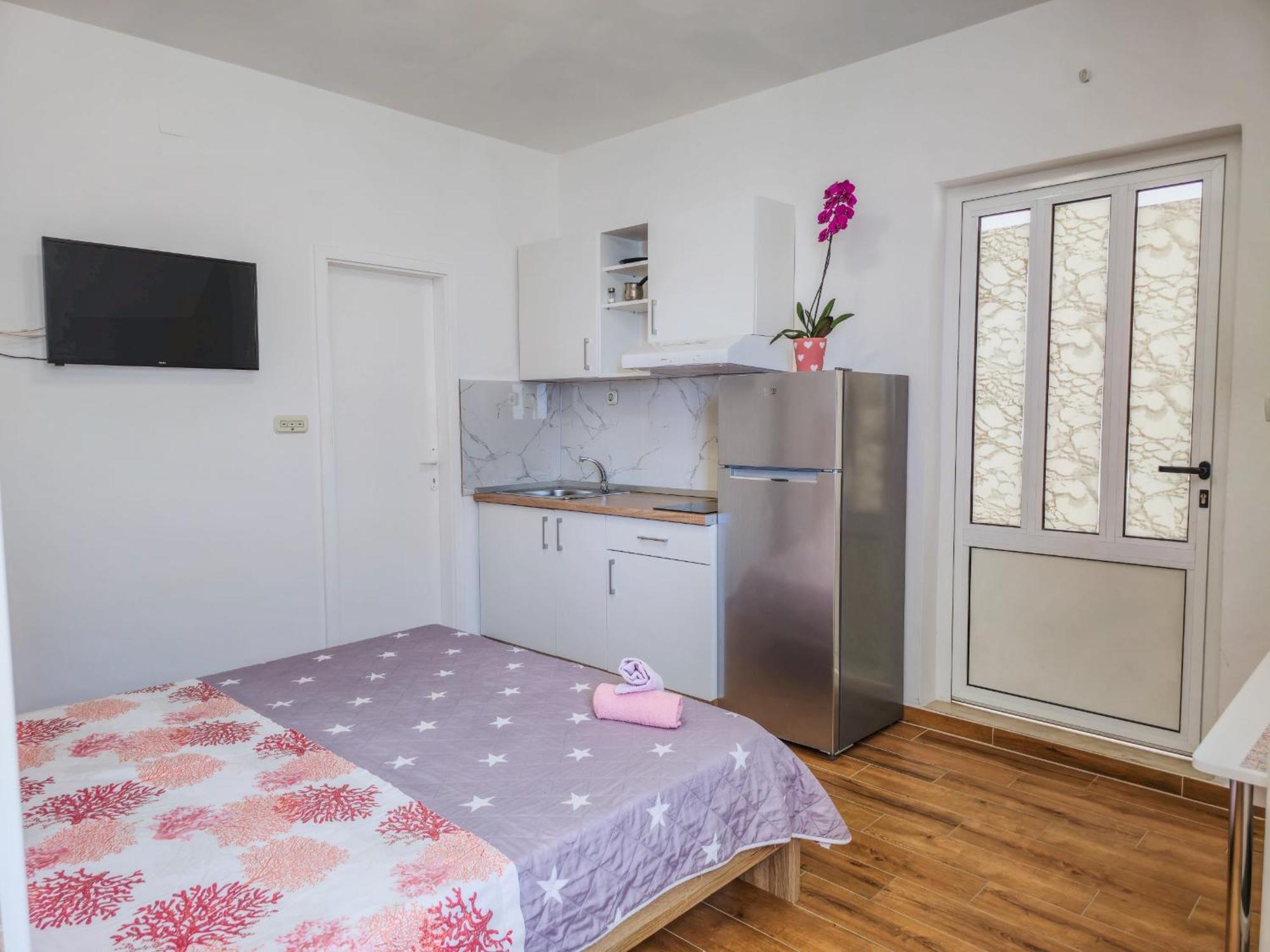 Apartments Neda Omis Ngoại thất bức ảnh