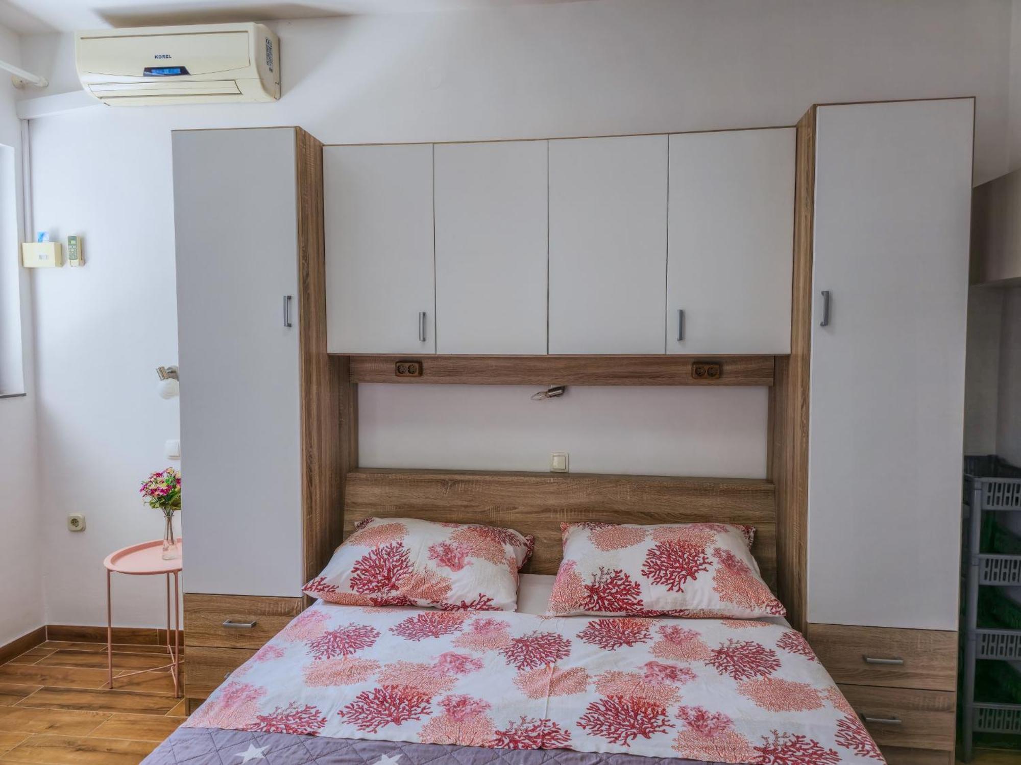 Apartments Neda Omis Phòng bức ảnh