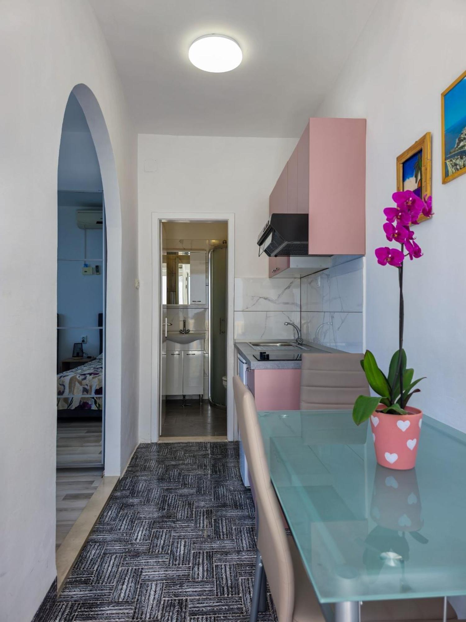 Apartments Neda Omis Phòng bức ảnh