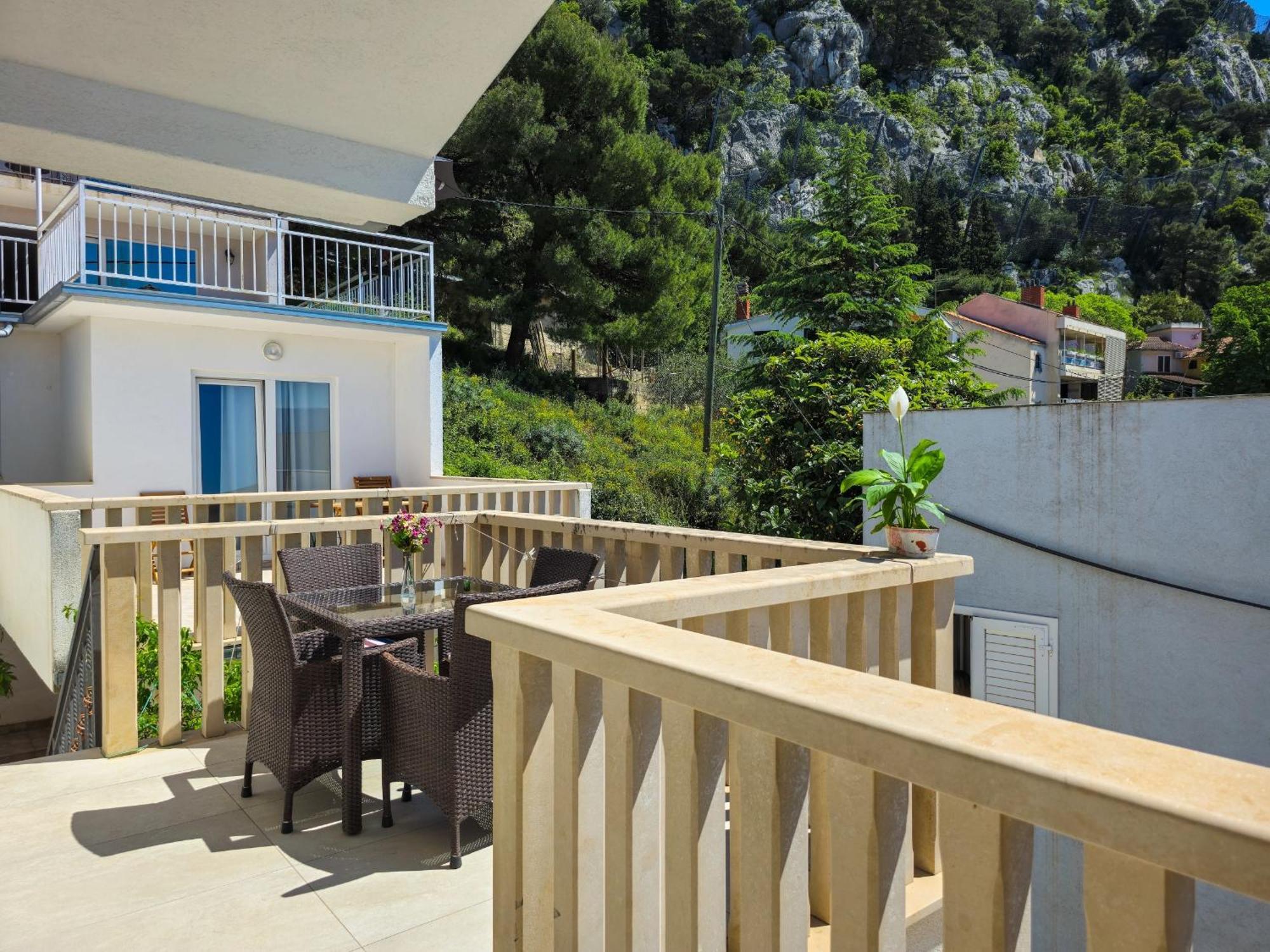 Apartments Neda Omis Phòng bức ảnh