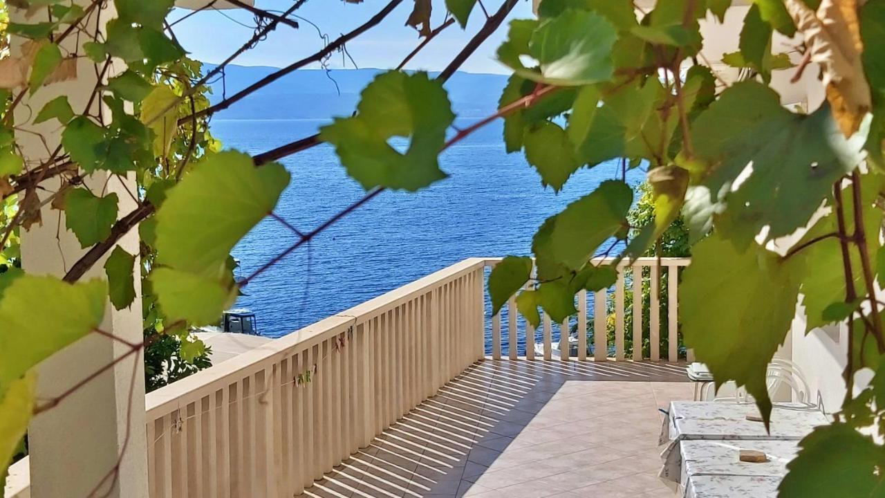Apartments Neda Omis Ngoại thất bức ảnh